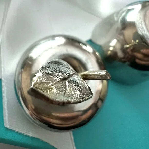 Vintage Tiffany & Co. apple trinket jewelry pill box lidded - Picture 10 of 16